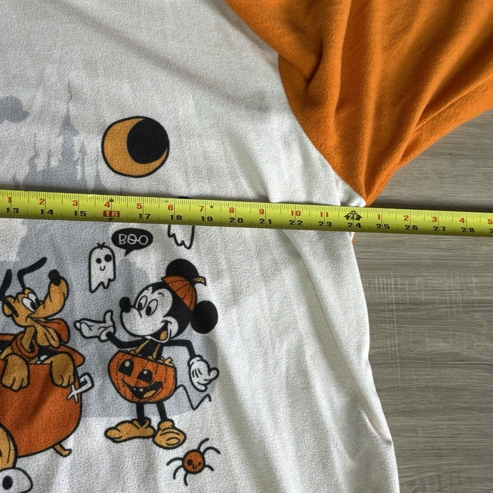 Disney Pajama Top Size XL White‎ Orange Halloween Mickey Goofy Pluto Holiday